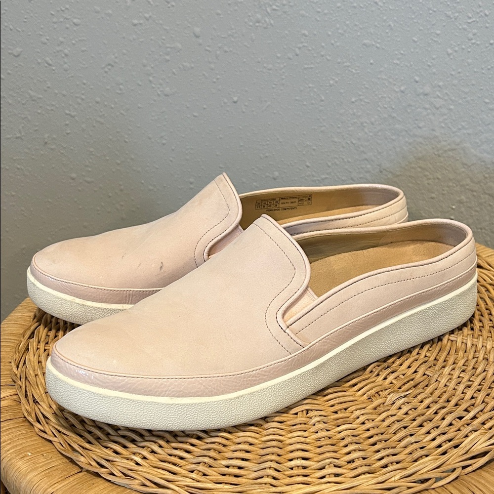 Vionic Women's Pink Slip-On Sneakers